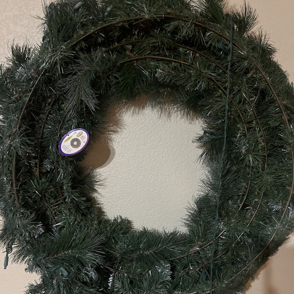 NWT 36" Wreath Celebration Prelit Mixed Needle Pine LED Electric Pine Cones $349 - Picture 10 of 11